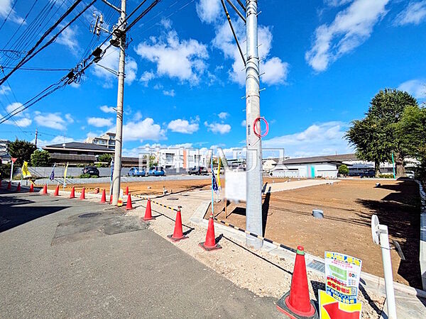 接道状況および現場風景　【府中市本宿町1丁目】
