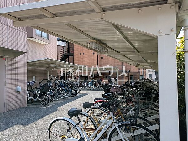 駐輪場　【クリオ中村橋弐番館】