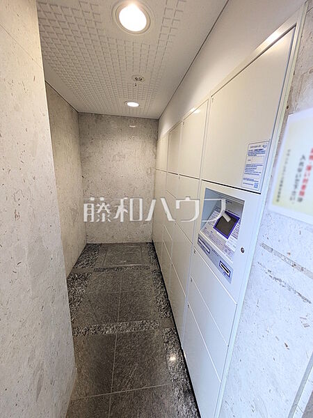 宅配ボックス　【グランクレスト上祖師谷】