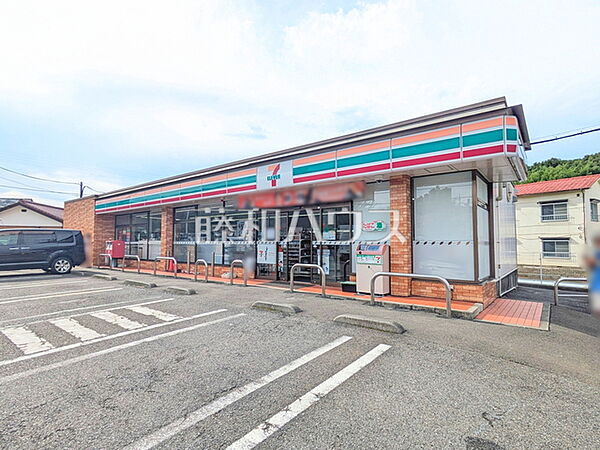 セブンイレブン八王子下柚木西店 (1240m)