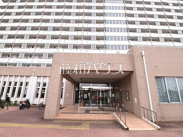 くにたち北市民プラザ図書館 (780m)