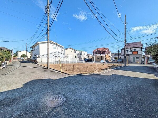 接道状況および現場風景　【武蔵村山市大南2丁目】 物件の事、諸費用の事など、小さな疑問もお気軽にご連絡・ご相談下さい。