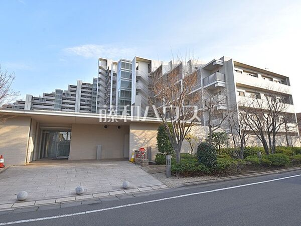 ≪外観≫京王線「西調布」駅 徒歩15分♪ お住まい探しは、家の良し悪しだけでなく周辺環境も重要なポイントです。ぜひ一度お客様の目でご覧ください。 　【コスモ・ザ・パークス調布多摩川】