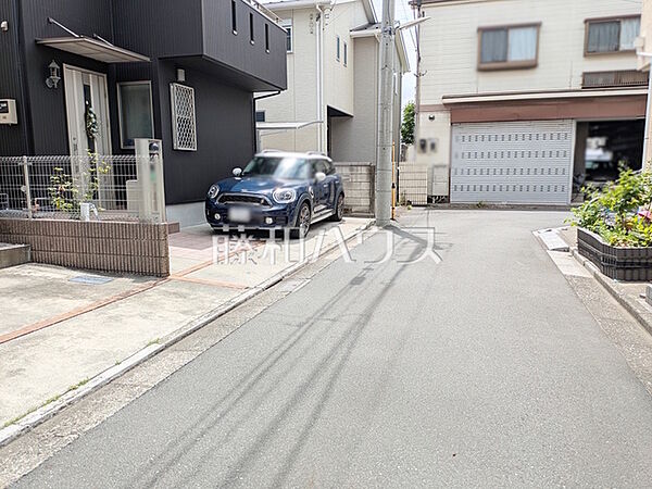 接道状況および現場風景　【練馬区西大泉4丁目】
