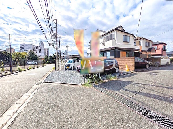 接道状況および現場風景　【東久留米市神宝町1丁目】 物件の事、諸費用の事など、小さな疑問もお気軽にご連絡・ご相談下さい