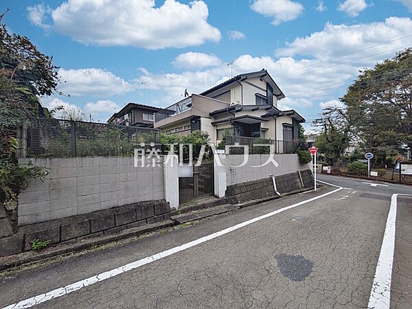 接道状況および現場風景　【八王子市元八王子町3丁目】