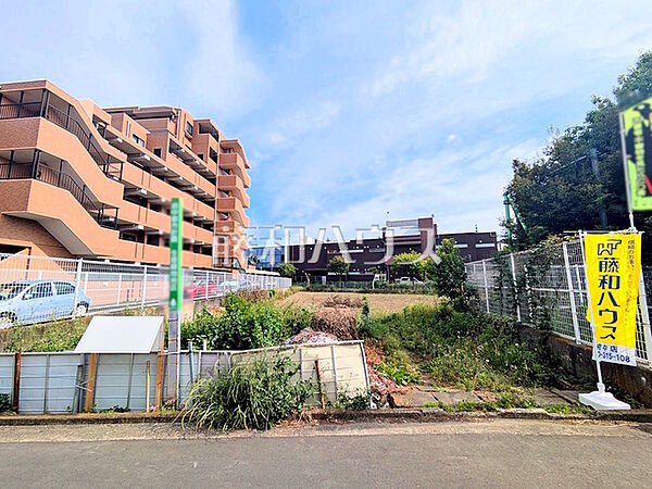 ≪現地外観（現況：造成前）≫周辺環境はもちろん、日当たりなど、実際に行ってみないと分からないことも多くございます。営業担当がご案内いたしますのでお気軽にお問い合わせくださいませ☆　【府中市本町4丁目】