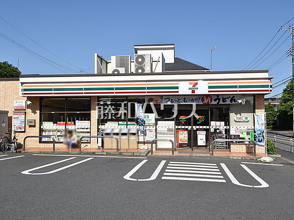 セブン-イレブン 狛江猪方3丁目店 (380m)