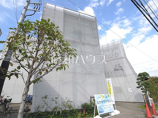 なかまちテラス (460m)