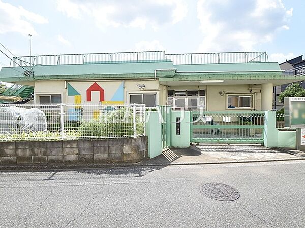ひがし保育園 (560m)