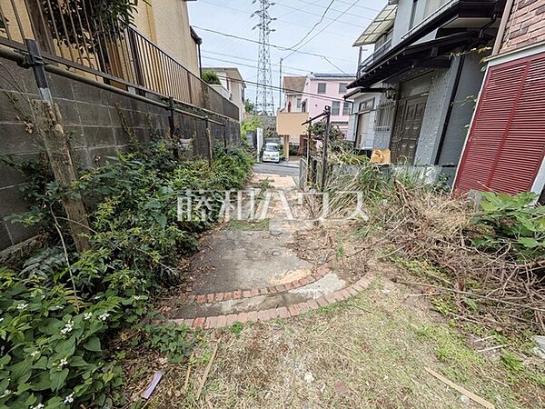 ≪外観≫物件の事、諸費用の事など、小さな疑問もお気軽にご連絡・ご相談下さい。 　【多摩市連光寺4丁目】
