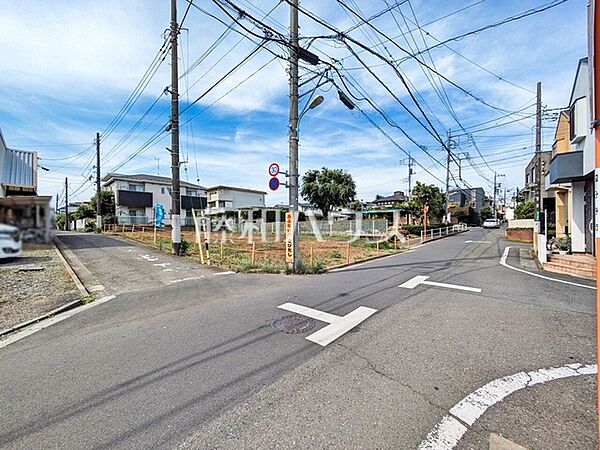 接道状況および現場風景　【国分寺市戸倉1丁目】 平日のご案内も可能です。まずはお気軽にお問合せ下さいませ。