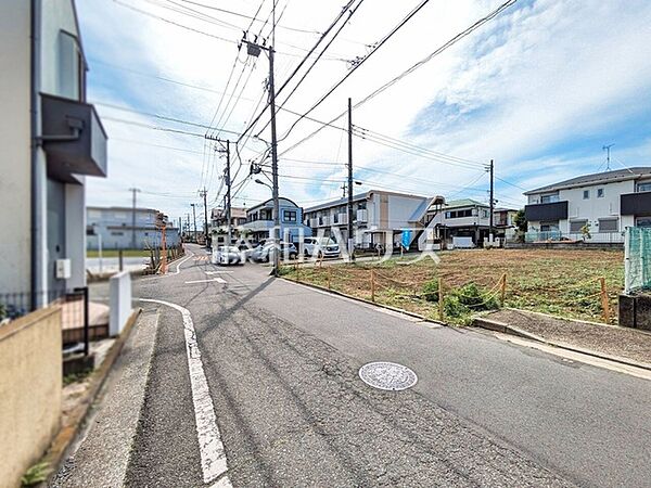 接道状況および現場風景　【国分寺市戸倉1丁目】 見学はしたいけど、なかなか時間が取れない・・・そんな方に出勤前や仕事終わりにマイホームを見学できるサポートをいたします。