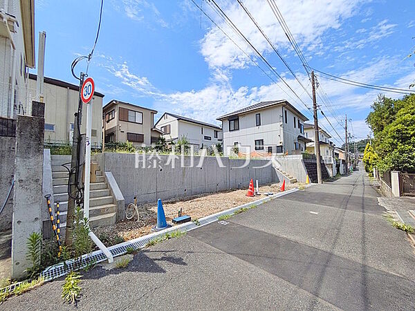 接道状況および現場風景　【日野市程久保2丁目】