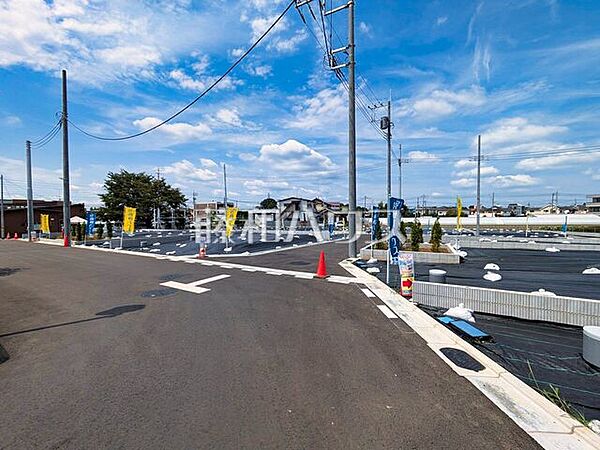 現場風景　【東久留米市下里1丁目】全18家族のための大型新規開発分譲地