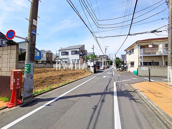 接道状況および現場風景　【杉並区浜田山1丁目】 見学はしたいけど、なかなか時間が取れない…そんな方に出勤前や仕事終わりにマイホームを見学できるサポートをいたします。　