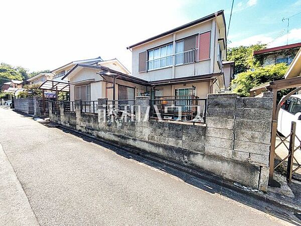 接道状況および現場風景(現況：古屋有)　【八王子市元八王子町1丁目】