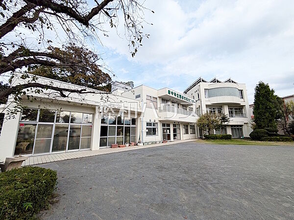 四谷文化センター (570m)