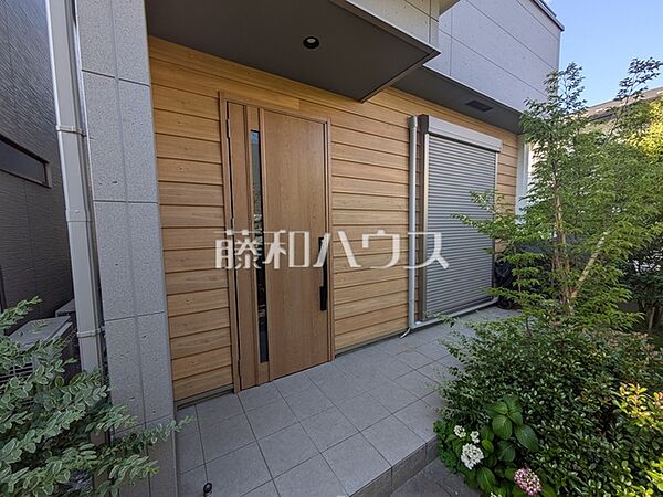 玄関　【練馬区富士見台4丁目】