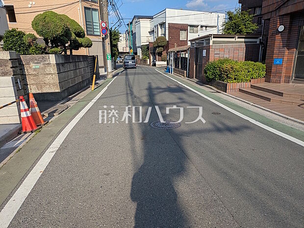 接道状況および現場風景 【練馬区下石神井3丁目】