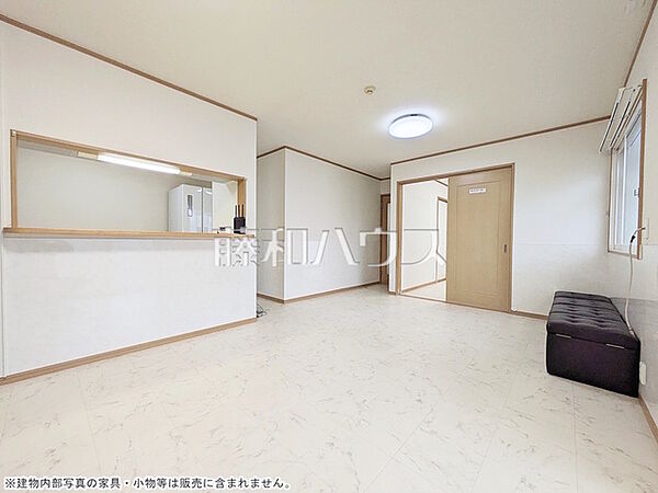 リビング　【東村山市諏訪町1丁目】