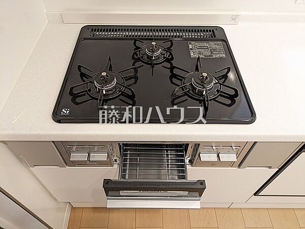 キッチンコンロ　【レクセルガーデン朝霞台】