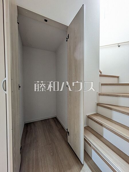 収納　【新座市東2丁目】