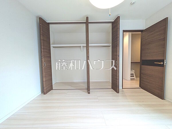 収納　【日野市多摩平6丁目】