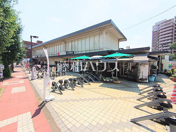 西友西国立店 (720m)