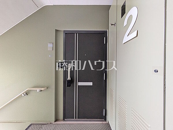 玄関　【志木ニュータウン南の森壱番街11号棟】