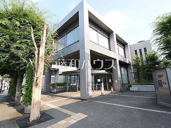 三鷹市芸術文化センター (270m)