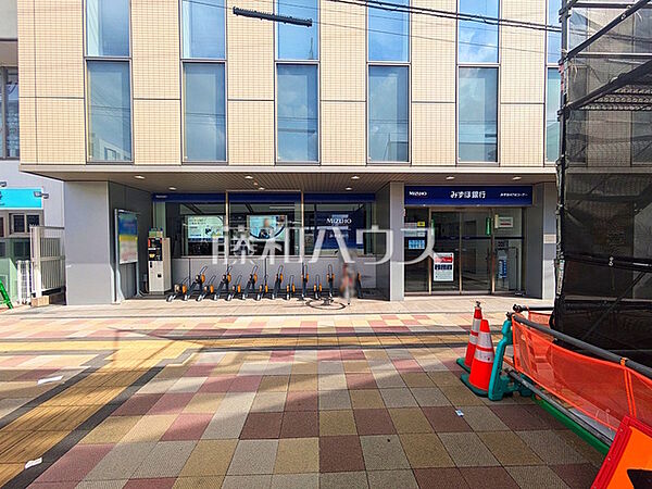 みずほ銀行鶴瀬支店 (1110m)
