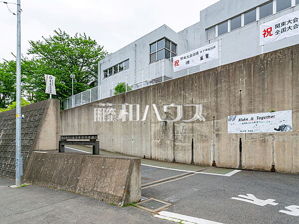 富士見市富士見台中学校 (2270m)