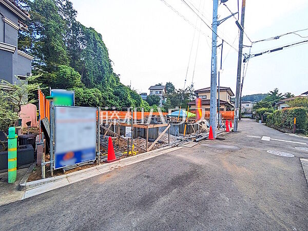 接道状況および現場風景　【八王子市寺田町】