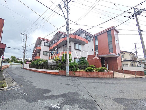 外観　【武蔵野プラザひばりヶ丘パート？】 お住まい探しは、家の良し悪しだけでなく周辺環境も重要なポイントです。ぜひ一度お客様の目でご覧ください。