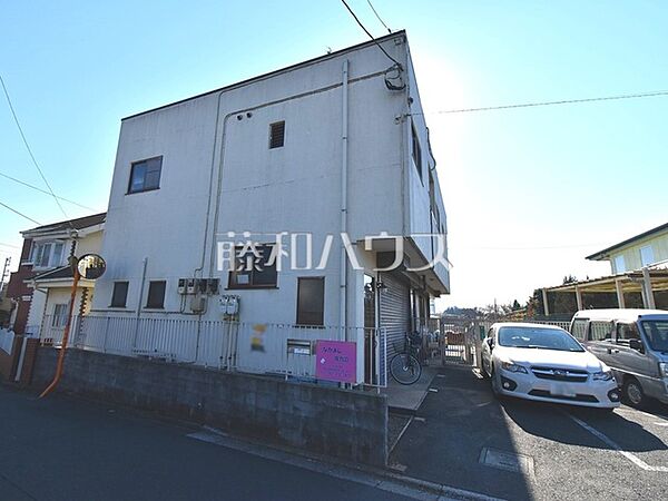 なかよし保育園 (160m)