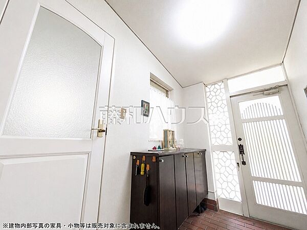 玄関　【日野市平山1丁目】