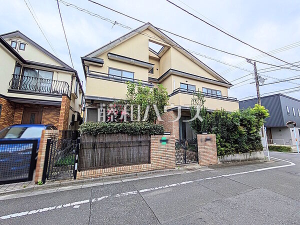 現地写真(現況：古屋有)　【杉並区西荻北3丁目】ご家族の夢を思いのままにかなえるため、自由設計プランを採用。ご家族お一人お一人にマッチした、世界に一つだけのオリジナル住宅を実現してみませんか？