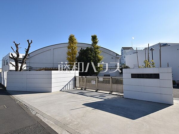府中市立府中第二小学校 (630m)