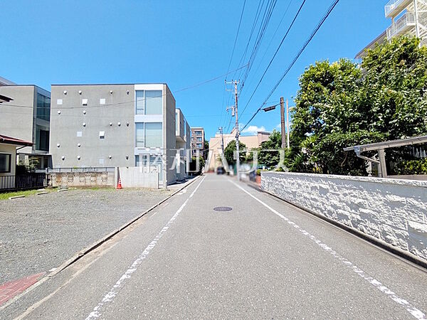 接道状況および現場風景　【調布市国領町1丁目】