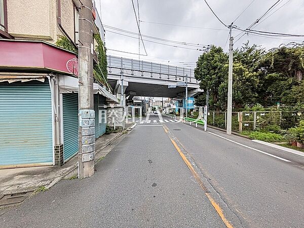 接道状況および現場風景　【世田谷区北烏山3丁目】