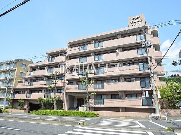 外観　【クリオ多摩永山参番館】