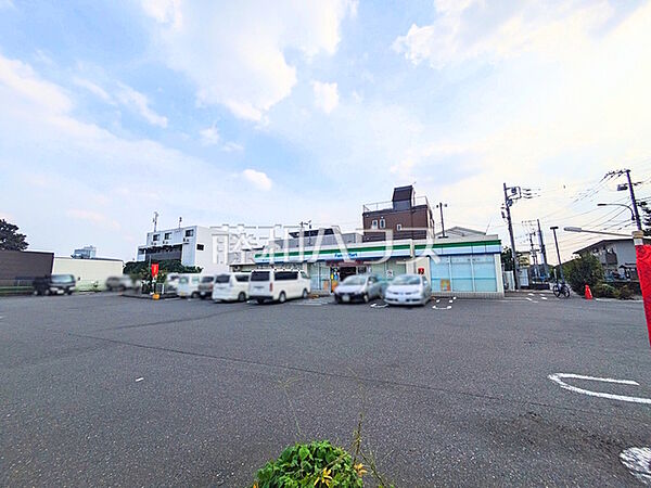 ファミリーマート 練馬土支田二丁目店 (780m)