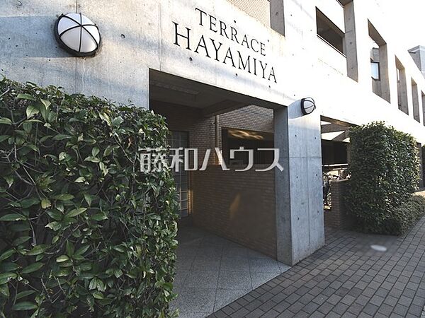 エントランス　【テラス早宮】