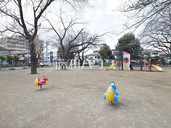 和田西公園 (120m)