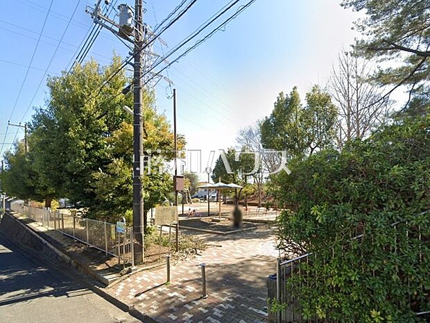 椿峰公園 (160m)