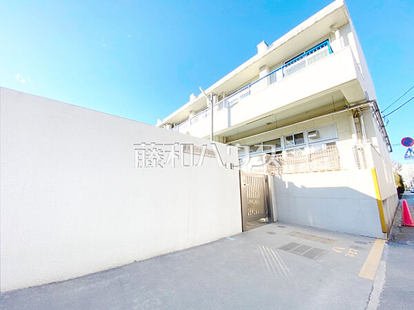 八王子市立子安保育園 (990m)