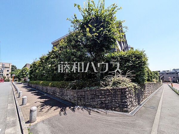 外観　【グランドオペラつつじヶ丘】