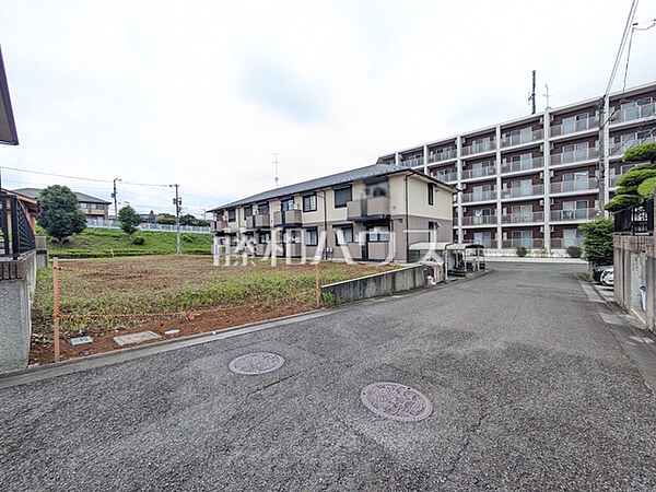 接道状況および現場風景　【八王子市西片倉3丁目】