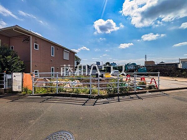 現場風景　【東久留米市新川町1丁目】土日祝はもちろん、平日のご案内も可能です。まずはお気軽にお問合せ下さいませ